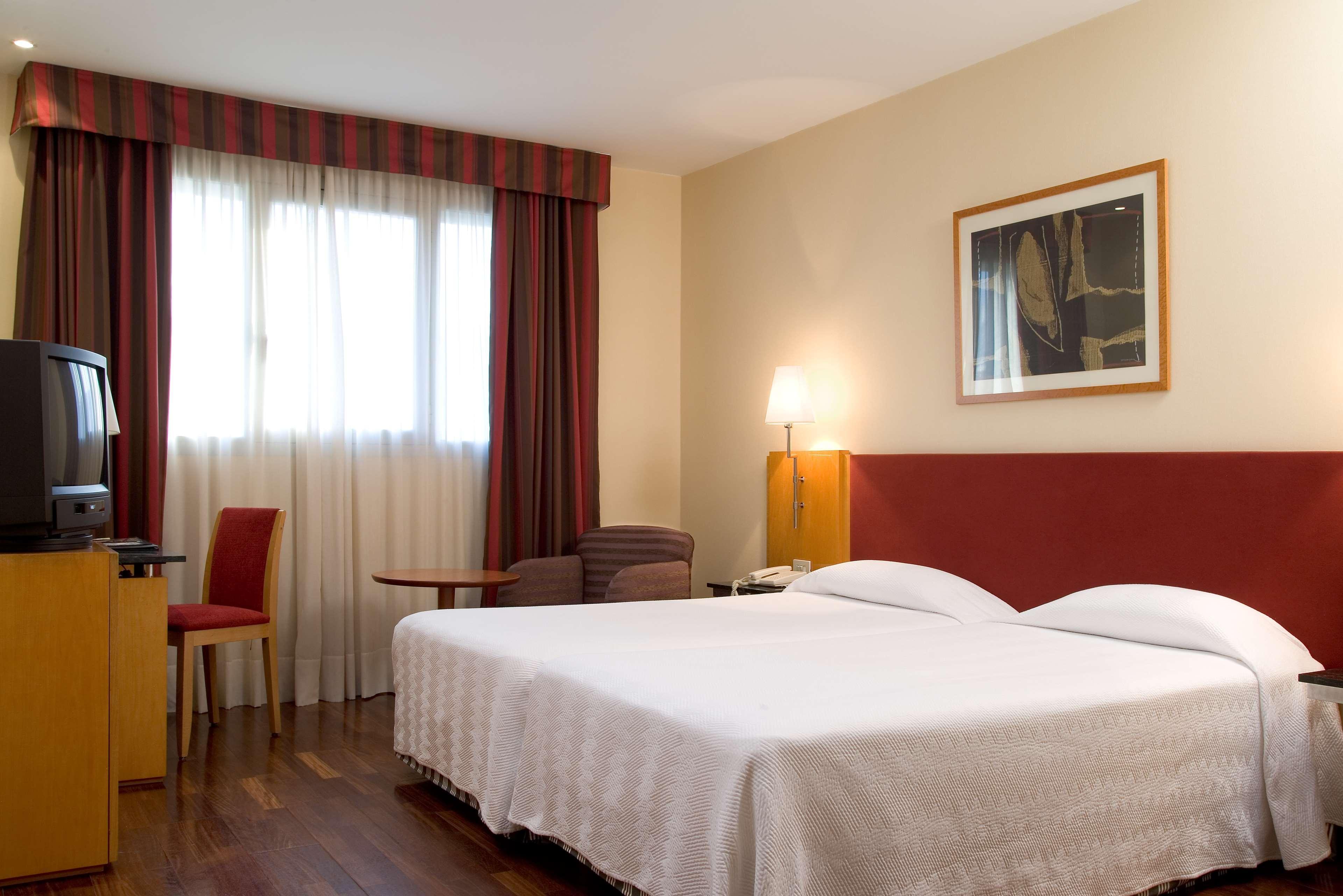 Nh Ciutat De Reus Hotel Eksteriør billede