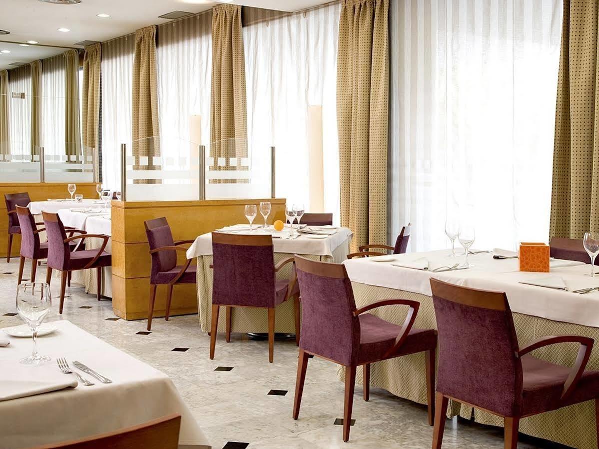Nh Ciutat De Reus Hotel Eksteriør billede